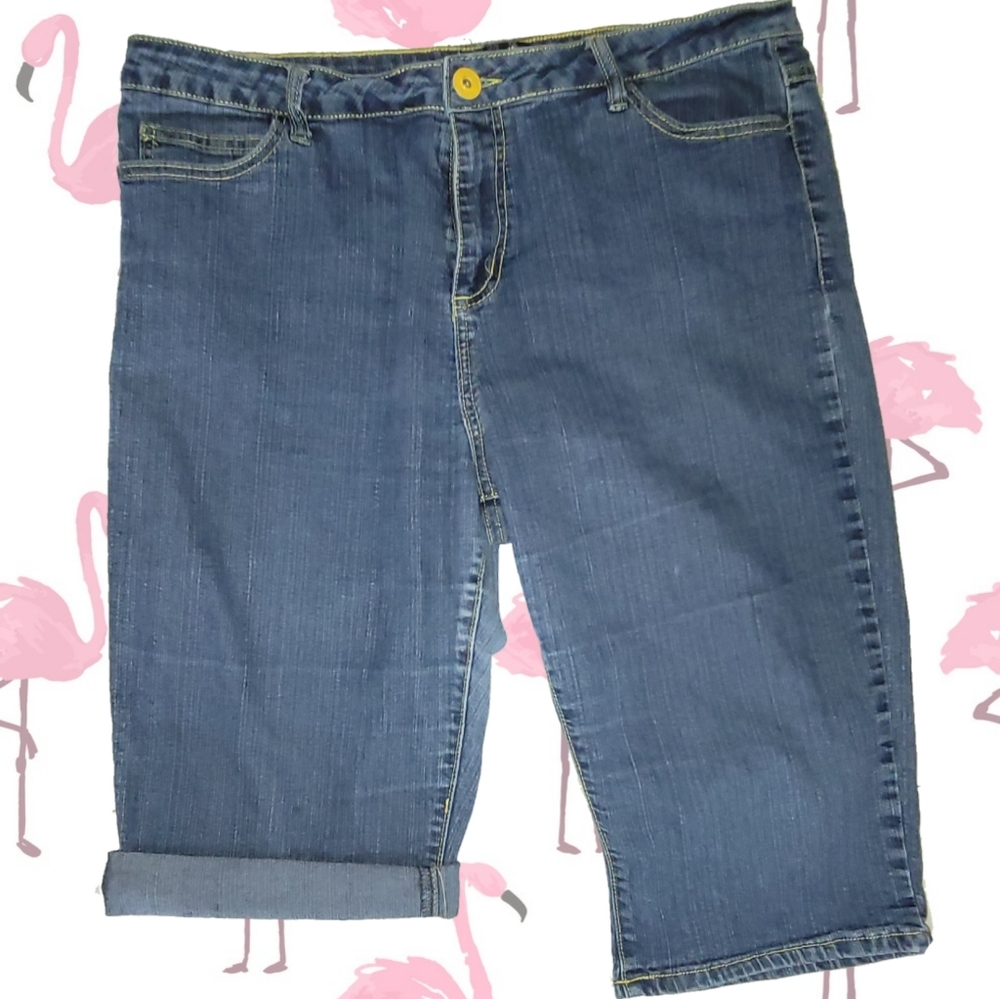 Drama gold relaxed capris